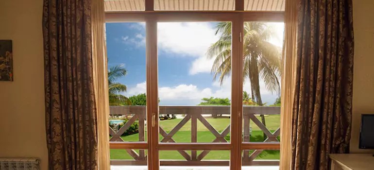 Residential Garden Window Enclosure Repair in Florida Ridge, FL